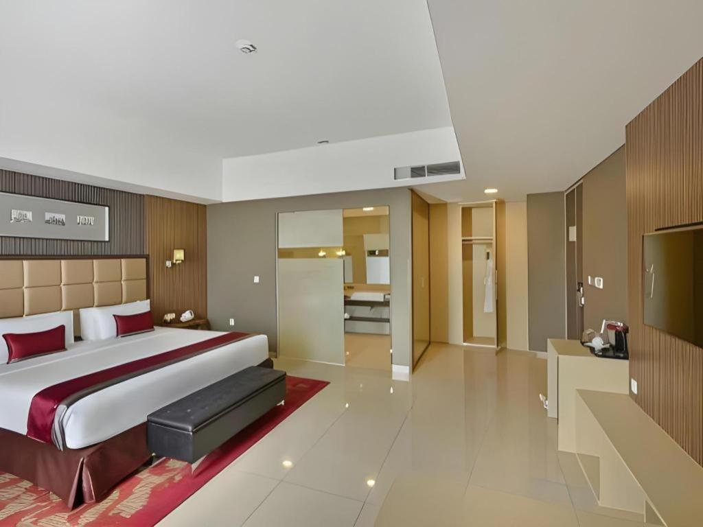 Travello Hotel Bandung Exterior foto