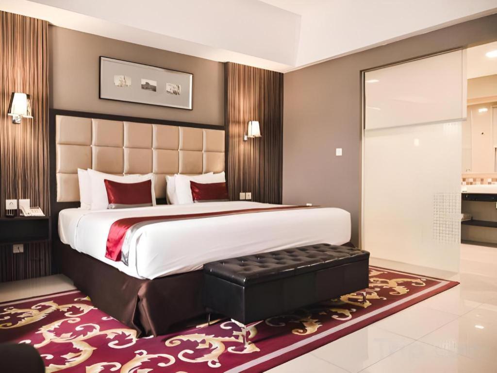 Travello Hotel Bandung Exterior foto